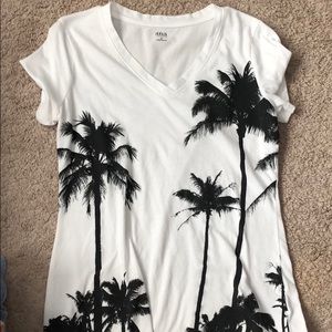 V neck tee
